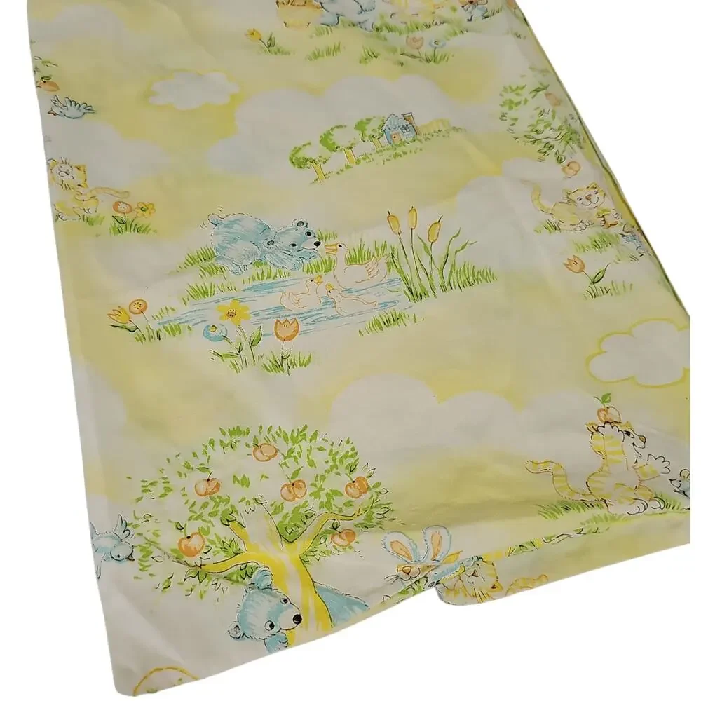 1978 Dundee Mills Vintage Baby Toddler Pillowcase Yellow Bear Duck Bunny